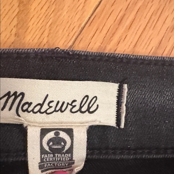 Madewell mid-rise kick out jeans - Picture 5 of 8